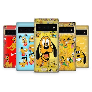 Peut inclure: Une collection de cinq coques de téléphone mettant en vedette Pluto, le chien de dessin animé Disney. Les coques ont des arrière-plans de couleurs différentes, dont le rouge, le bleu clair, le jaune et un design de bande dessinée. Pluto est représenté dans diverses poses et expressions.