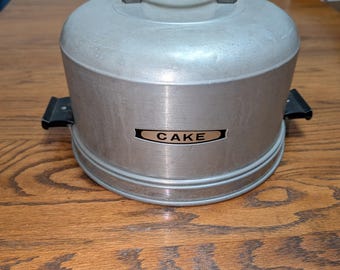Vintage cakevorm met aluminium deksel - Vintage keukengerei - Woondecoraties