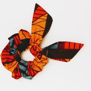 Bow scrunchie: Ponytail hair scrunchies, knotted bow scrunchy image 1