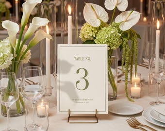 Plantilla de números de mesa para bodas en color verde oliva, tarjetas de mesa minimalistas con diseño de dinero antiguo, editable en Canva, imprimible en tamaños 5x7 y 4x6.