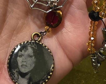 Poison Ivy from The Cramps Beaded Rosary Necklace