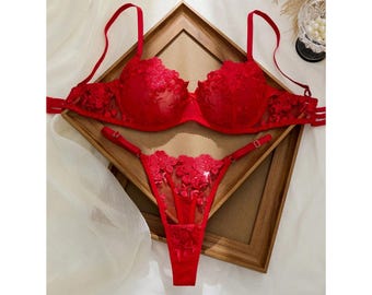 Ensemble de lingerie rouge avec broderie en dentelle, Ensemble soutien-gorge et culotte en tulle transparent, Ensemble de sous-vêtements en dentelle florale, Lingerie élégante pour femme, Ensemble intime romantique