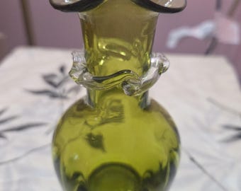 Pilgrims glas olivgrön vas