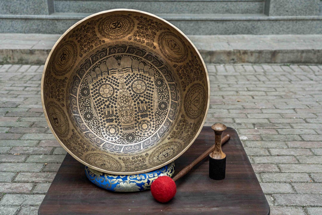 Hand-carved Buddha Feet Tibetan Singing Bowl – Seven-metal Fusion Sound ...