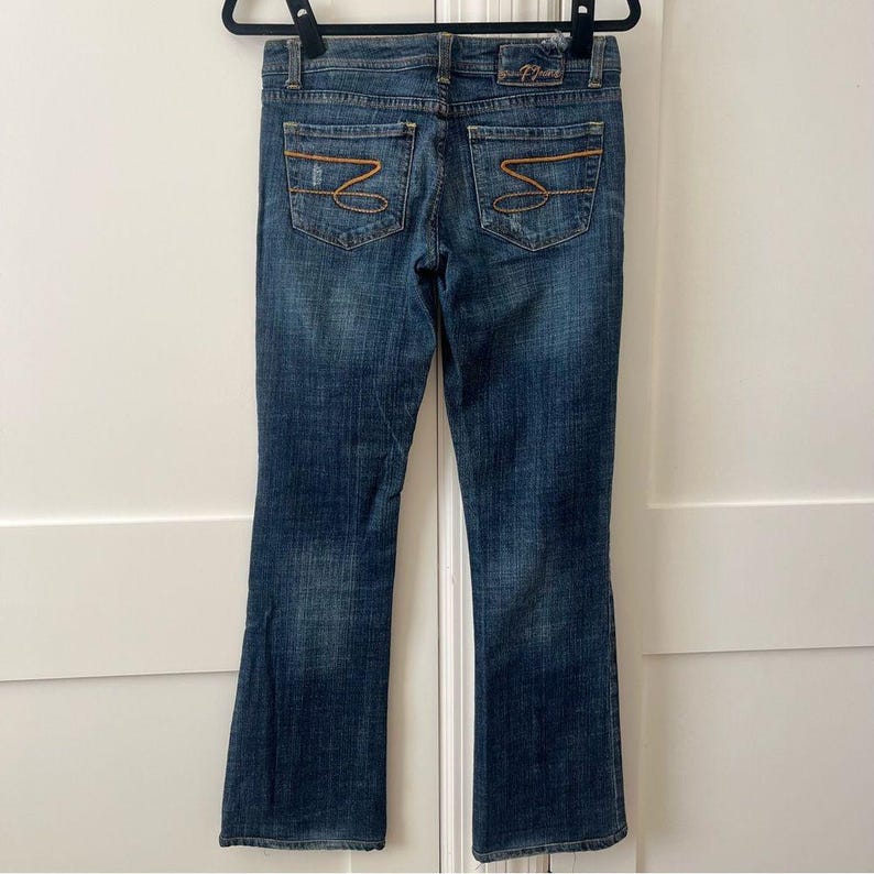 Seven7 Y2K Vaqueros acampanados clásicos de tiro bajo con lavado medio, talla 26 imagen 8