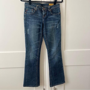 Seven7 Y2K Vaqueros acampanados clásicos de tiro bajo con lavado medio, talla 26 imagen 1