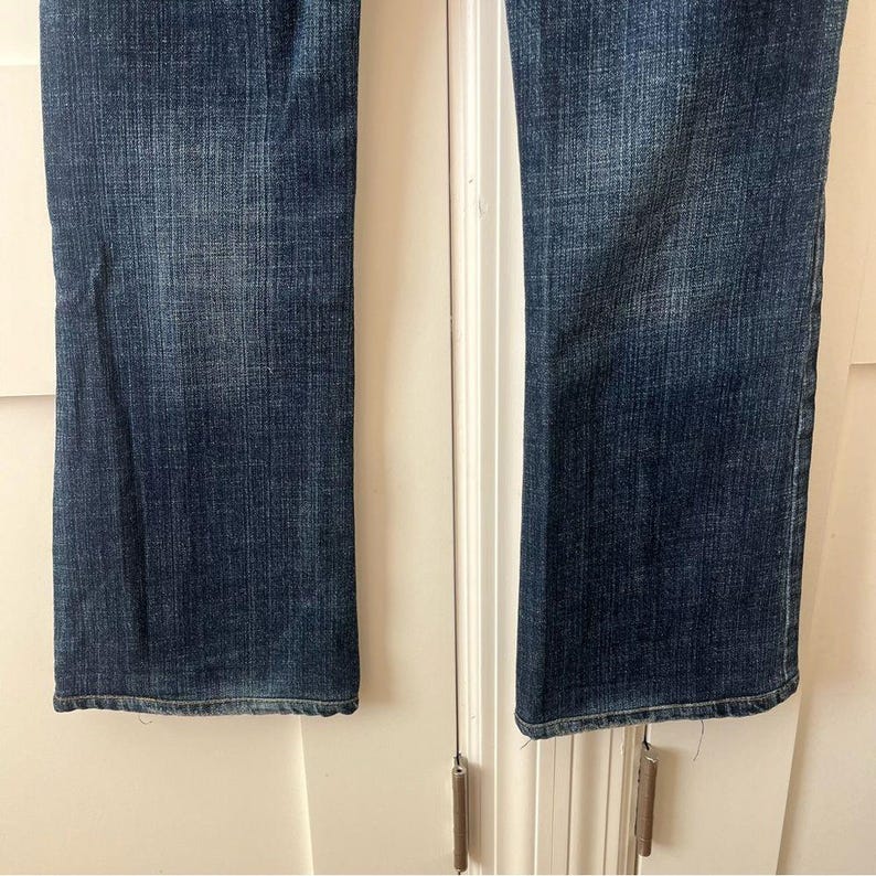 Seven7 Y2K Vaqueros acampanados clásicos de tiro bajo con lavado medio, talla 26 imagen 14