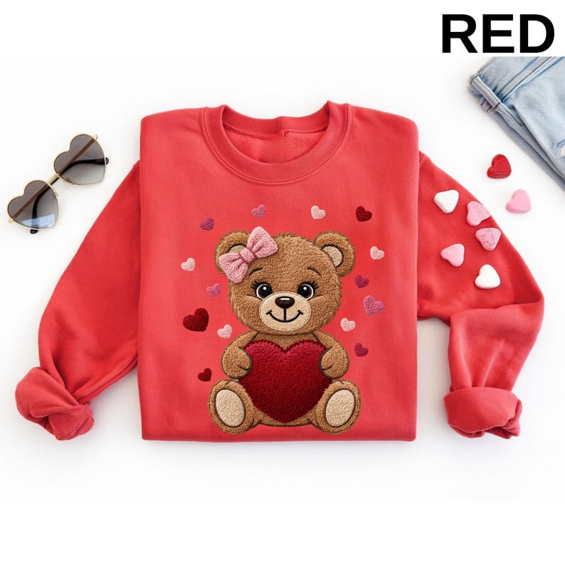 Bear Valentine Sweatshirt, Heart Bear Shirt, Cute Bear Hoodie, Valentines Day Gift, Happy Valentine Sweater, Faux Yarn Crochet, DTF printing zdjęcie 3