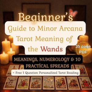 Puede incluir: Portada del libro "Guía para principiantes sobre el significado de los arcanos menores del tarot de los bastos" con un gráfico de mariposa. La imagen incluye velas encendidas y cartas del tarot. El libro es un PDF de 35 páginas e incluye significados, numerología y tiradas prácticas.
