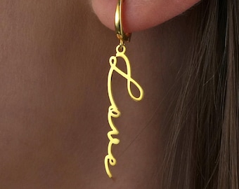 Brincos com nome em cursiva, brincos personalizados com nome, brincos com nome em letra cursiva, joias personalizadas, presente para ela, presente para o Dia das Mães
