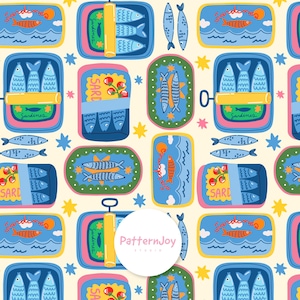 Pode incluir: Um padrão repetitivo de latas de sardinhas ilustradas. O design inclui a palavra "Sardines", peixes, ondas e estrelas. A paleta de cores inclui azul, amarelo, rosa e branco.