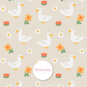 Pode incluir: Padrão repetitivo com gansos brancos com bicos e pés amarelos, flores laranja e amarelas e margaridas brancas sobre um fundo bege. O design é caprichoso e adequado para diversas aplicações.