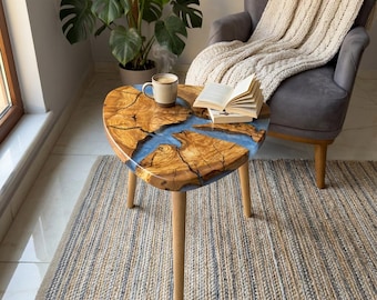 Tables gigognes en bois d'olivier faites à la main et en résine époxy - Tables d'appoint de luxe en bois naturel