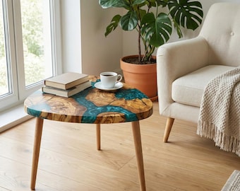 Table d'appoint triangulaire en époxy faite main | Meubles géométriques modernes en résine