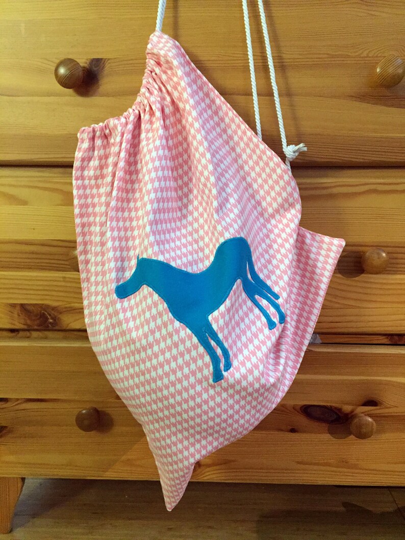 Pink and White Houndstooth Equestrian Helmet Bag with Appliqued Turquoise Wool Thoroughbred Horse image 2