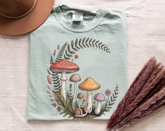 Comfort Colors Mushroom-shirt, Goblincore-kleding, donker Cottagecore Nature-shirt