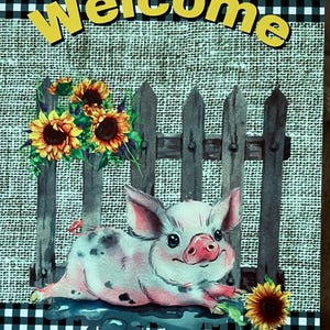 Welcome Pig in the Mud Sign 9 Inch Rectangle Aluminum Burlap Look Background Wreath Attachment