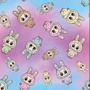Puede incluir: Un patrón repetido de conejos de dibujos animados en colores pastel, incluyendo rosa, azul, verde y amarillo. Los conejos tienen ojos grandes y están sobre un fondo degradado de rosa, morado y azul.