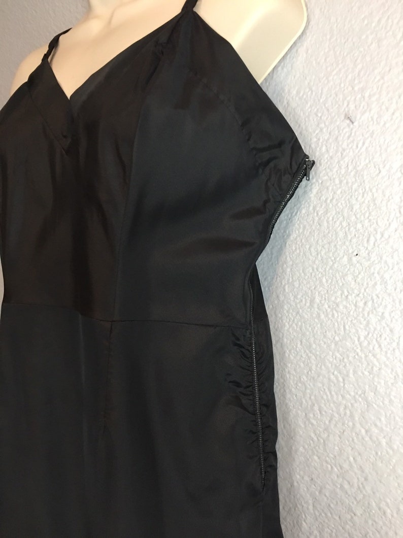 Val Mode Dress Slip Sz 36 Black with Zipper
