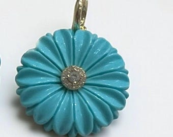 Turquoise flower pendant