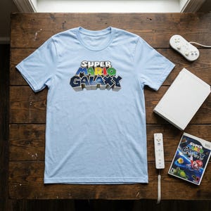 Camiseta com estampa do Super Mario Galaxy | Camiseta retrô de jogos da Nintendo imagem 5