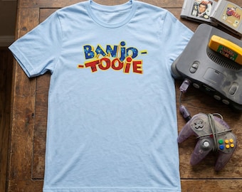 Banjo Tooie Grafik T-Shirt | Isle o' Hags Retro Gaming Shirt | N64 Rareware Sequel Bekleidung
