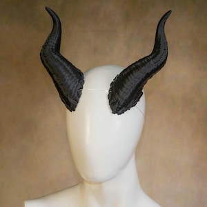 Costume leggero Rolan ispirato Tiefling Corna