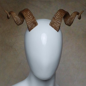 Lightweight Costume Fearne Spiral Horns