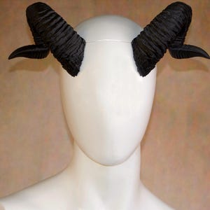 Lightweight Costume Ram Tav Tiefling Horns