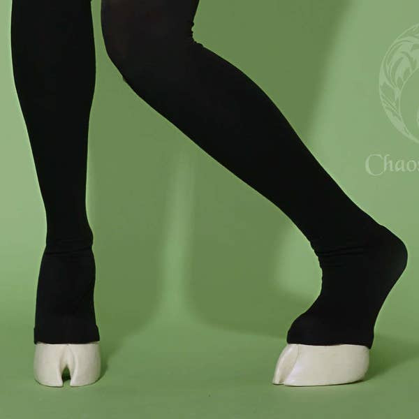 Zapatos de pezuñas cloven unisex con pies de criatura personalizados con leggings altos hasta el muslo