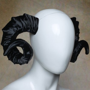 Lightweight Costume Large Ram Horns