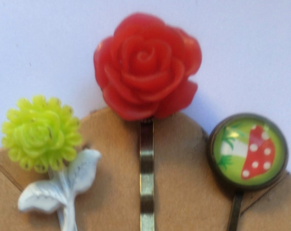 Bath and Beauty, Flower Bobby Pins, Hair Accessories, Hair Pins, Bobby Pins, Cabochon Hair Accessories, Hair Barrettes, Hair Jewelry