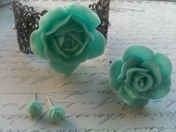 Jewelry Bracelet Ring Earrings 4 Piece Gift Set Mint Green Rose Cabochon Bracelet Ring and Earring Set Womens Gifts