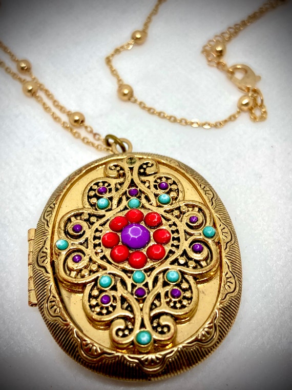 Pendant Necklace for Women, Locket Necklace, Bohemian Pendant Necklace, Handmade Jewelry for Women, Gold Pendant Necklace for Women