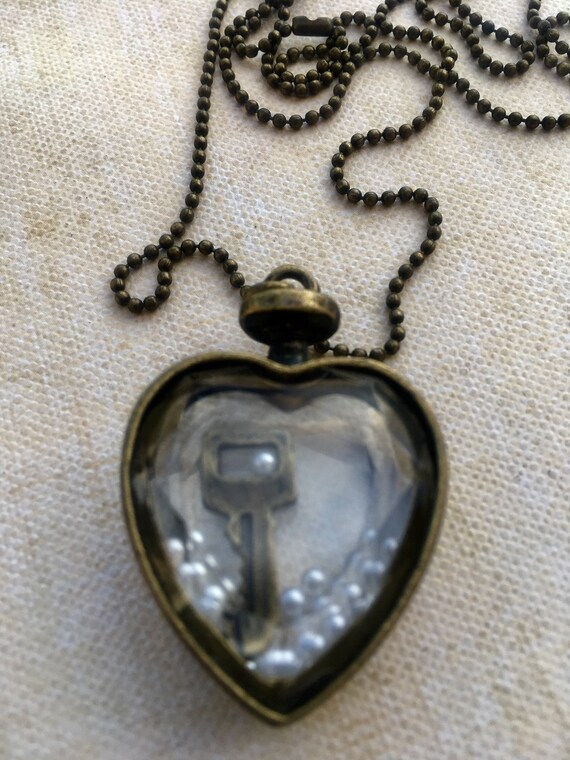 Handmade Lock and Key Floating Charm Necklace for… - image 4