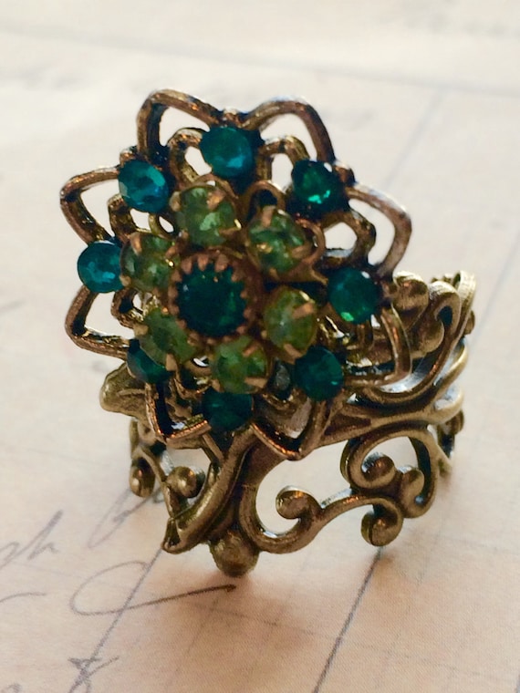 Handmade Vintage Swarovski Flower Ring for Women, Adjustable Ring, Statement Ring
