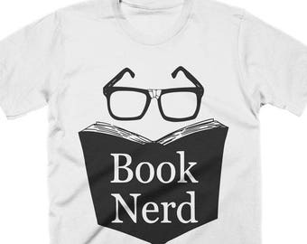 T-Shirt für Bücherwürmer: Lustiges Geschenk für Nerds und Geeks