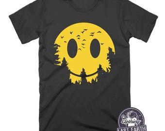 Smiley Moon Shirt | Smiley Face Shirt | Camping Gifts | Nature Shirt | Camping Shirt | Birds Shirt | Birthday Gift | Graphic Tee