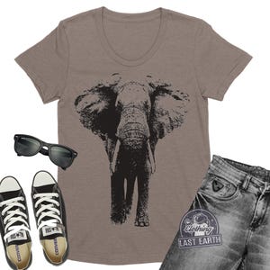Damen-T-Shirt mit Elefantenmotiv – Vintage-Safari-Tri-Blend-T-Shirt