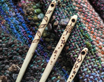 ONE Wooden Weaving Needle - Wildcrafted Magical Tapestry Weaving Nalbinding Yarn Bodkin Forest Fiber Art Knitting Needles Loom Wool Craft