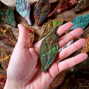 Earthy FELTED LEAF BROOCH Autumn Leaves Merino Silk Handmade Wool Felt Woodland Jewelry Fae Jewellery Fiber Pin Ooak Christmas Gift Present