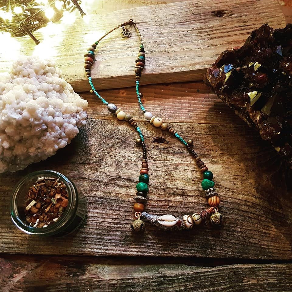5-Piece Boho Hippie Wooden Beaded Pendant Necklace Set – Peace Sign & Ethnic Style