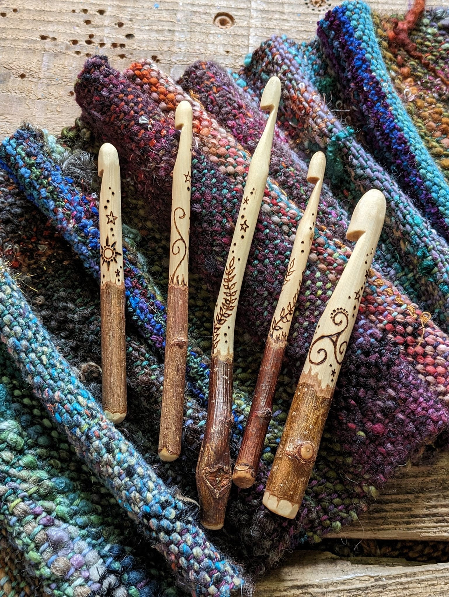 Wooden Crochet Hooks Set of 13 Set 3.5mm to 16mm Natural Hand