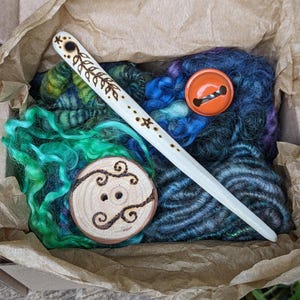 Weaving Gift Set Box Handweaving Needle Art Yarn Hand Dyed Yarns Selection Handspun Tapestry Bulky Wool Fibre Art Fiber Crochet Knitting