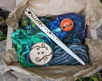 Caja de regalo para tejer Tejido a mano Hilados artísticos con agujas Selección de hilados teñidos a mano Tapiz hilado a mano Fibra de lana voluminosa Fibra artística Tejido a crochet