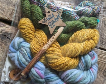 Wild Woodland Travelling Crochet Gift Set - Wild Crafted Crochet Hook Handspun Art Yarn Hand Dyed Yarns Alpaca Wool Forest Button Bell