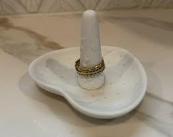 Vintage 1980's Crowning Touch Heart Shape Ring Dish