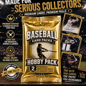 Op de afbeelding: Een goudkleurige folieverpakking met FormAndFlow honkbalkaarten met het silhouet van een slagman. De verpakking bevat tekst zoals MADE FOR SERIOUS COLLECTORS, BASEBALL CARD PACKS, HOBBY PACK en 2 AUTOGRAPHS, JERSEY CARD RELICS, OR NUMBERED CARDS.