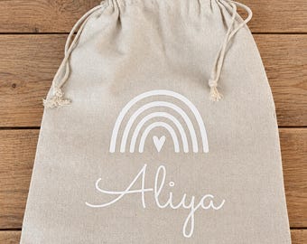 Geschenkebeutel für Kinder mit Namen Regenbogen | Baumwollbeutel 20x30 cm | Geschenktüte | Mitgebsel | Kindergeburtstag - personalisiertbar