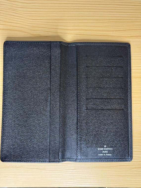 AUTHENTIC LOUIS VUITTON Black Brazza Leather Men’… - image 3